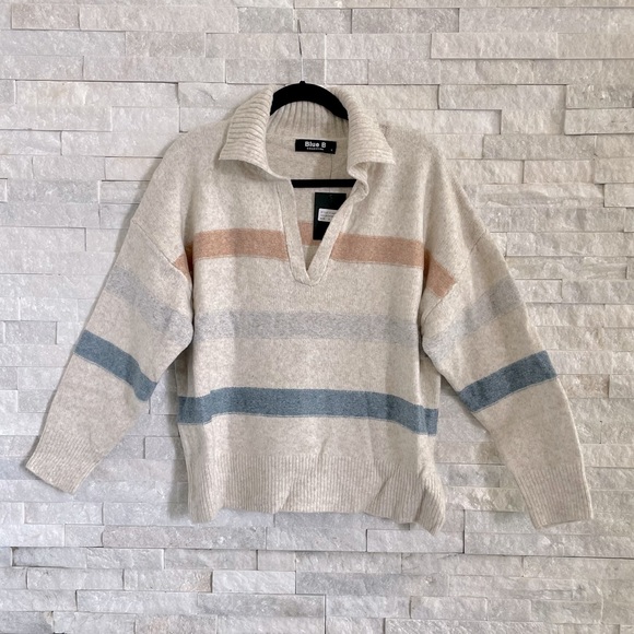 Horizontal Striped Collard V-Neck Loose Fit Sweater - Picture 4 of 8